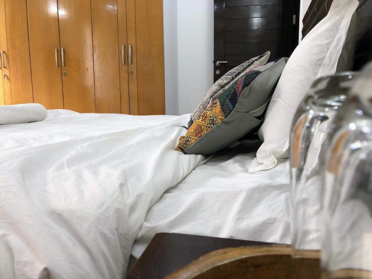 Avatar Living @Safdarjung Enclave Bed and Breakfast New Delhi Buitenkant foto
